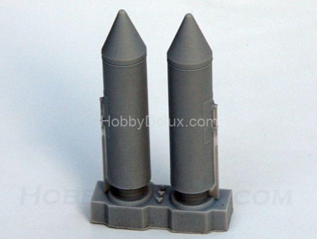 РБК-500 БЕТАБ, разовая бомбовая кассета калибра 500 кг в снаряжении бетонобойными боевыми элементами (в комплекте две РБК-500). AMC48026