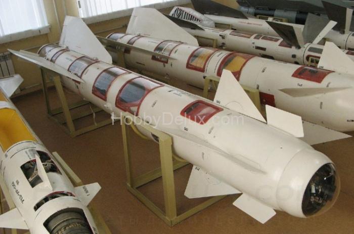 Авиационная управляемая ракета Х-29Т с пусковой АКУ-58-1 AMC72235
