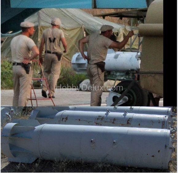 РБК-500 АО-2,5 РТМ, разовая бомбовая кассета калибра 500 кг без носового обтекателя (в комплекте две РБК-500). AMC48027-1