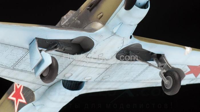 Советский истребитель Як-1б ZV4817